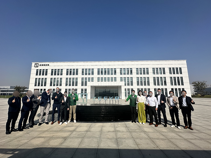 1701420284.jpg 2.jpg